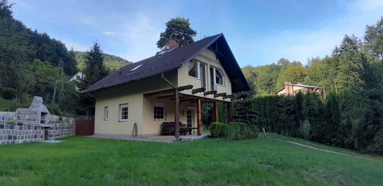 Domek Nicponia Щирк Экстерьер фото